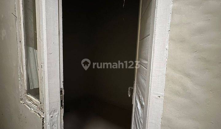Rumah Dua Lantai Dalam Komplek Dekat Usu 2