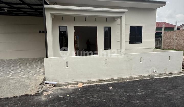 Rumah Cantik dan Luas Dekat Manhattan Medan Sunggal Rumah Cantik dan Luas Dekat Manhattan Medan Sunggal