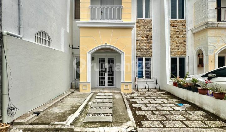 Luxury Ready-to-Occupy House in Medan Helvetia Area