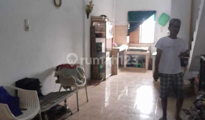 Strategic Shop House Location in Medan Helvetia Area