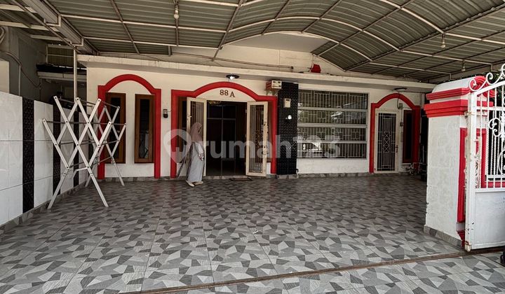 Ready-to-Occupy Luxury House in Menteng Area, Medan