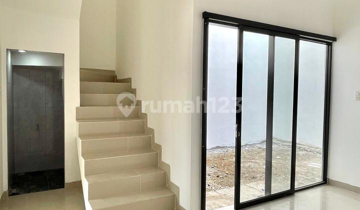 European Design Luxury House by Karya Kasih Street