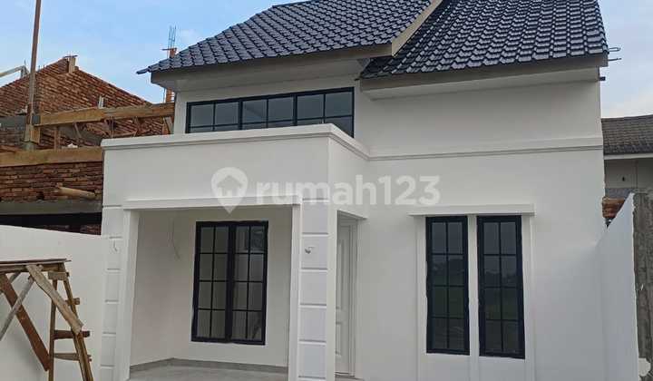Beautiful Minimalist House in Johor Ujung Medan Area Beautiful Minimalist House in Johor Ujung Medan Area