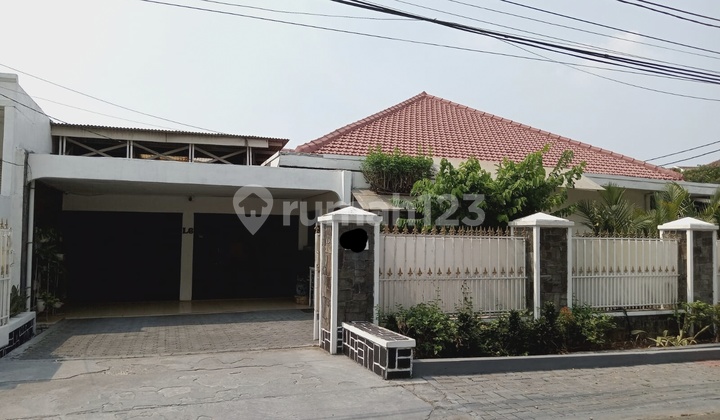 Dijual Cepat Rumah Hoek Luas 500m Komplek Au Jatiwaringin