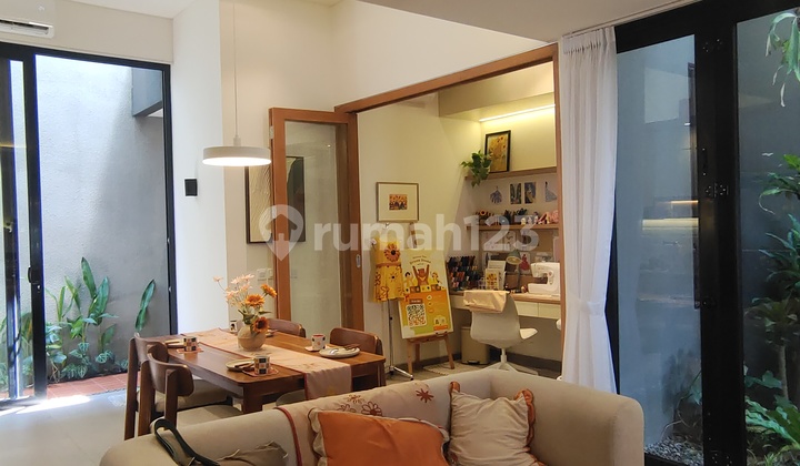 Rumah Tropis 2 Lantai Di Ciracas Fasilitas Lengkap Dekat Lrt