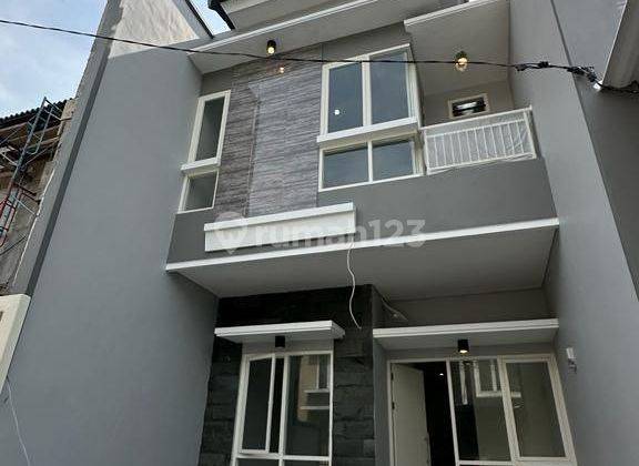 Rumah 2 Lantai Bagus SHM di Pradah Permai, Surabaya 1