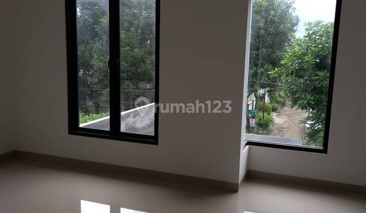 Rumah Bagus Dan Murah 2 Lantai Dalam Komplek Dekat Mall Cinere  2