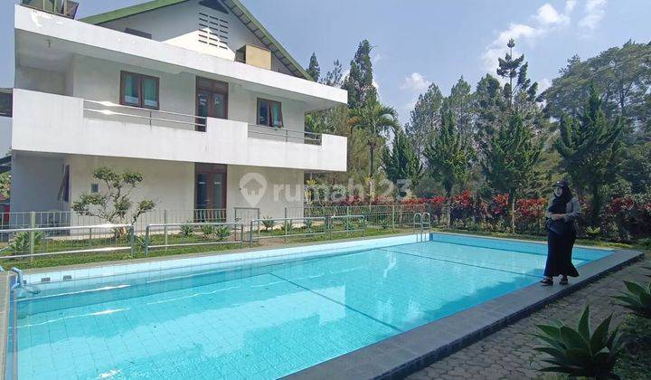 Villa Cantik 2 Lantai Banyak Fasilitas Di Puncak Cisarua 2