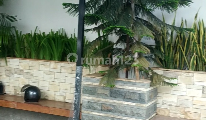 Rumah Cantik Dekat Jalan Kebagusan Raya Hunian Mewah Ekslusife 2,5 Lantai di Jakarta Selatan 2