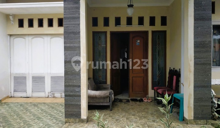 Jual Rumah Strategis 5 Menit Stasiun Tanjung Barat dan Aeon