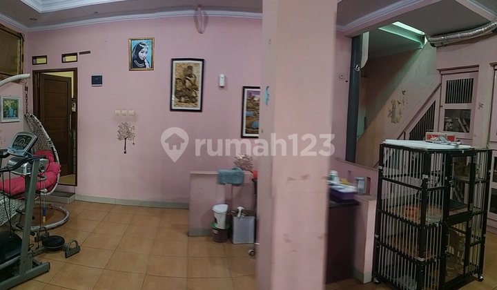 Rumah 2 Lantai Full Furnish Lokasi Strategis Duren Sawit Jakarta Rumah 2 Lantai Full Furnish Lokasi Strategis Duren Sawit Jakarta