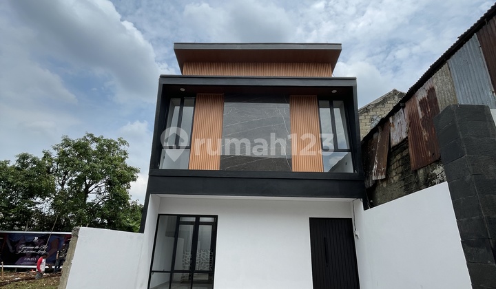 Hanya 3 Unit Rumah 2 Lantai di Jagakarsa Hanya 3 Unit Rumah 2 Lantai di Jagakarsa
