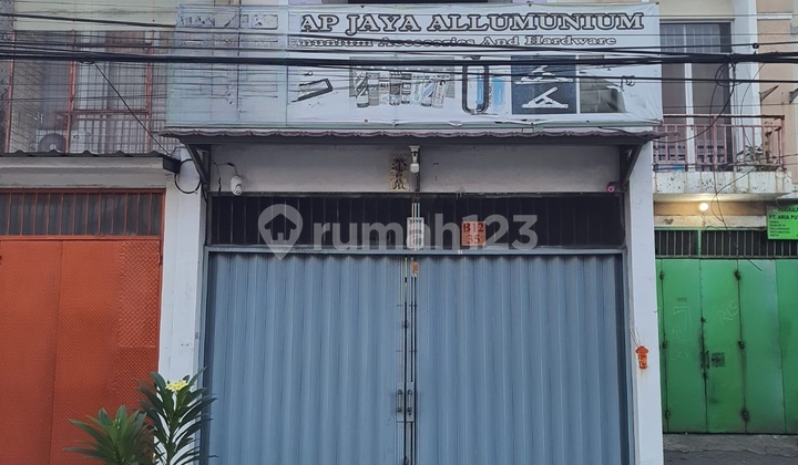 For Quick Sale: Ready-to-Occupy Shop House in Poris Indah