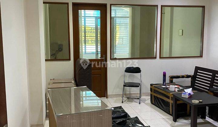 Di Jual Cepat Ruko Siap Huni 3 Lantai Mutiara Taman Palem 2