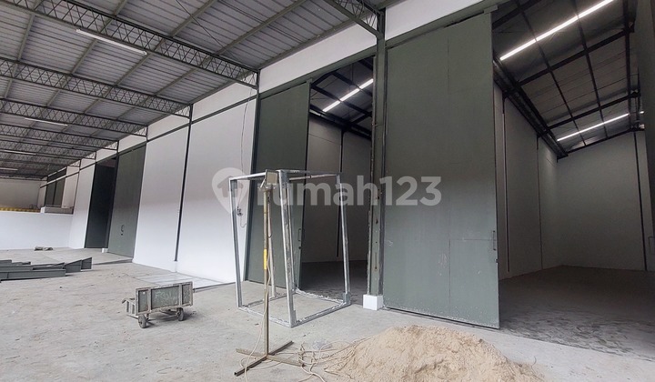 Di Jual Gudang Brand New Royal Kosambi Siap Pakai Di Jual Gudang Brand New Royal Kosambi Siap Pakai