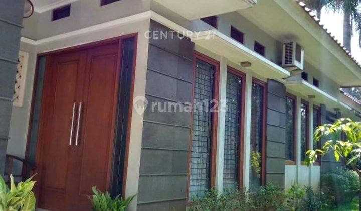 Rumah Cantik Hoek 1,5 Lantai Terawat Kucica Sektor 9 Bintaro 7293 1