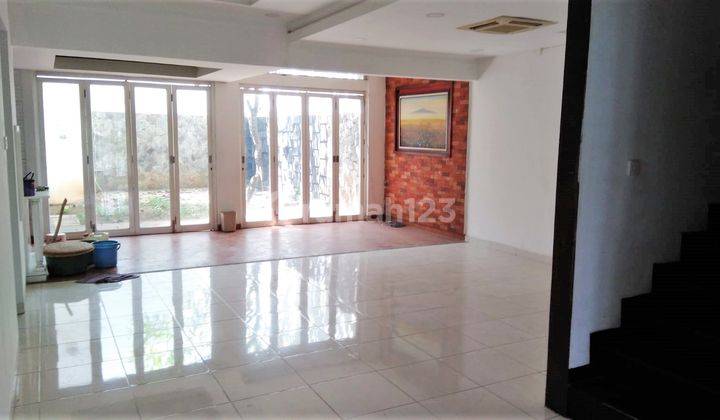 Rumah Halaman Belakang Luas di Emerald Bintaro 2658SL 1