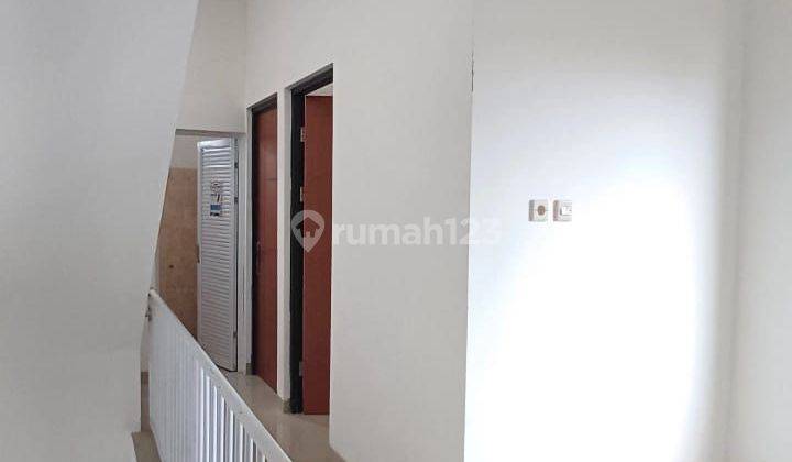 Town House 3 lantai SHM baru di area mall the park Sawangan 2