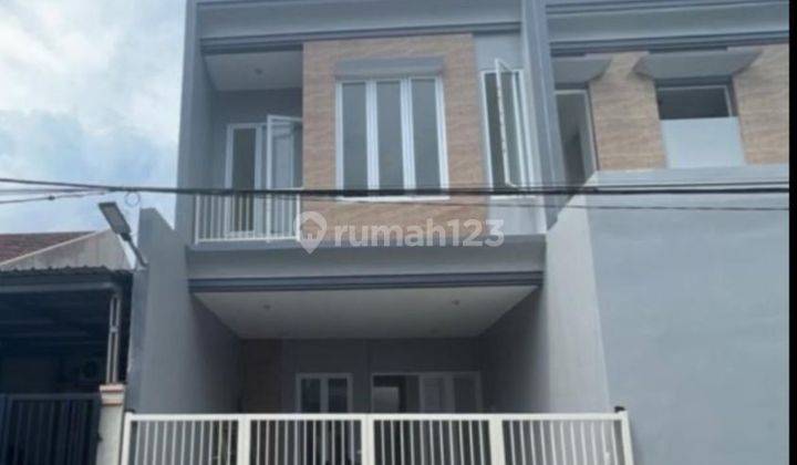 Rumah Siap Huni 2 Lantai di Pondok Tjandra Sidoarjo  1