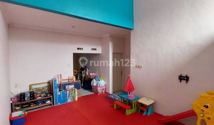 ruang tamu rumah murah siap huni valencia