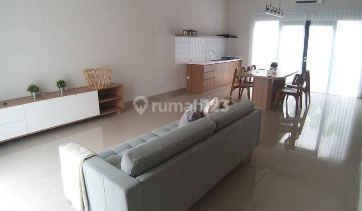 Rumah Cantik Ngagel Surabaya 2