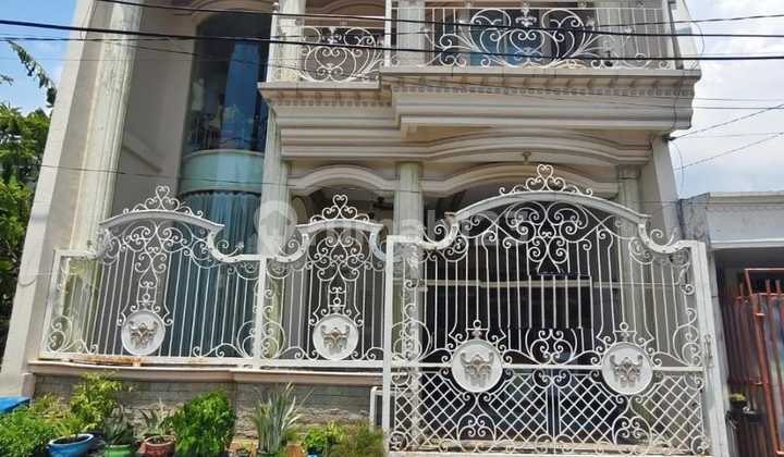 Rumah Classic Cantik Medayu Selatansurabaya Rumah Classic Cantik Medayu Selatansurabaya