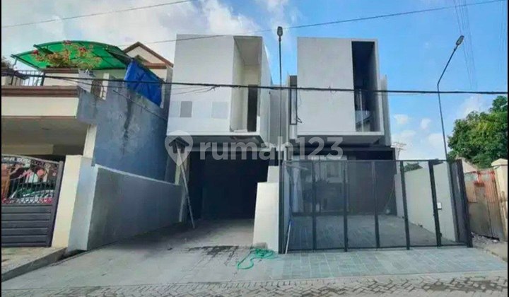 Beautiful Fully Furnished House Mojoarum Dharmahusada Surabaya Beautiful Fully Furnished House Mojoarum Dharmahusada Surabaya