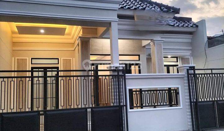 Rumah Cantik American Classic Malang  1