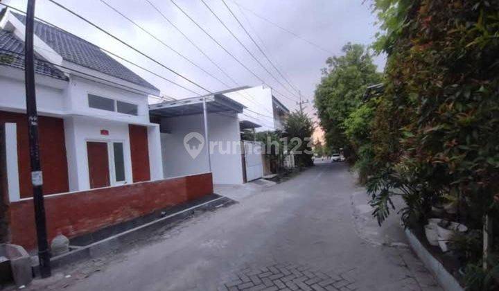 Rumah Baru Gress Candi Sidoarjo  2