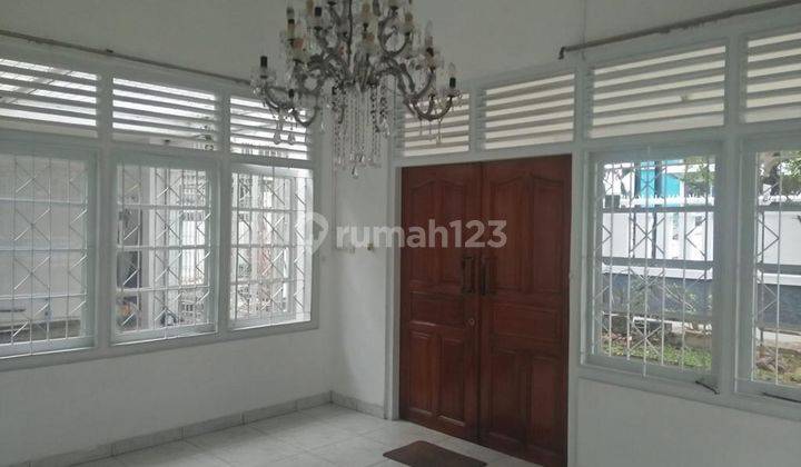 Dijual Rumah Di Cikini Mewah Furnish Garasi 2 Mobil 2