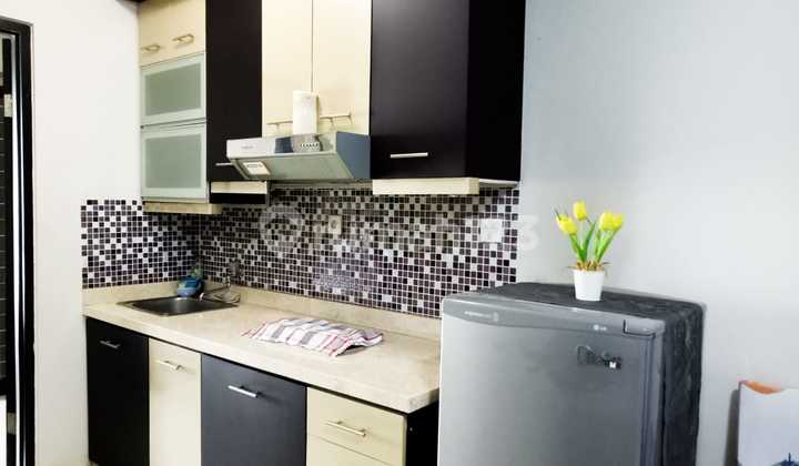 Disewakan Apartemen Cosmo Mansion 1 Bedroom Lantai Tinggi 2