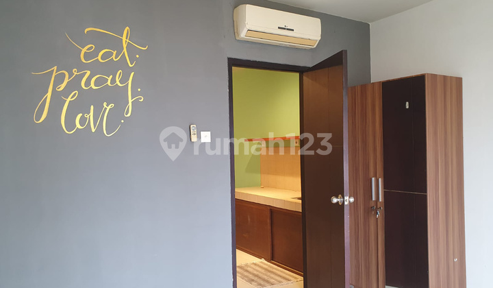 Dijual 1 Bedroom Semi Furnish Apartemen Cosmo Residence
