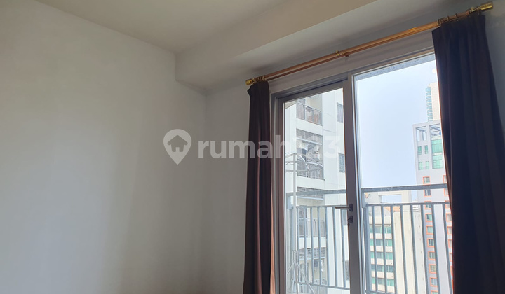 Dijual 1 Bedroom Semi Furnish Apartemen Cosmo Residence 2