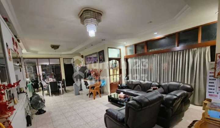 Cheap Sale Furnished House in Petojo Selatan, Jakarta Cheap Sale Furnished House in Petojo Selatan, Jakarta