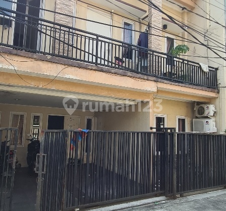 Boarding House Near Kelapa Gading Mall