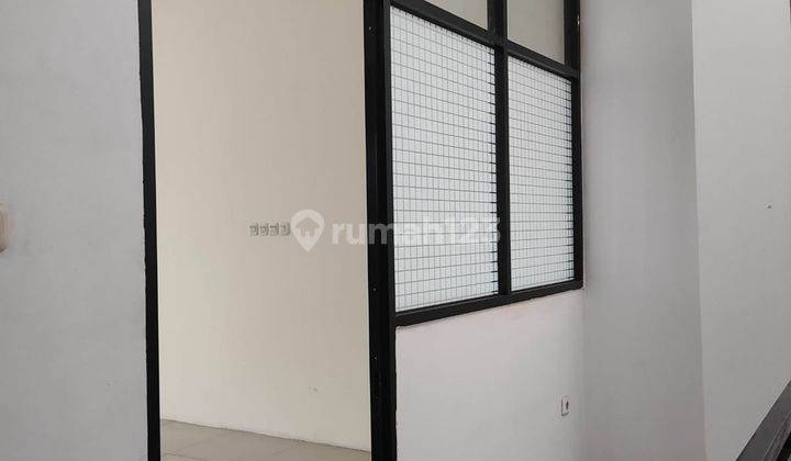 Ruko 4 Lantai Siap Pakai & Strategis Di Kelapa Gading  2