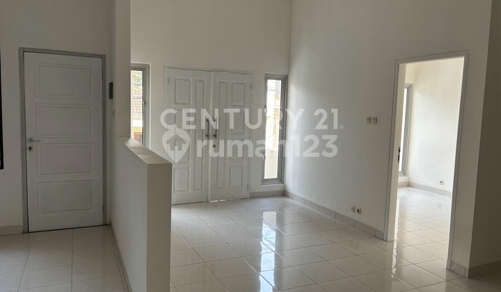 Dijual Cepat Rumah Baru Renov di Simponi Kelapa Gading