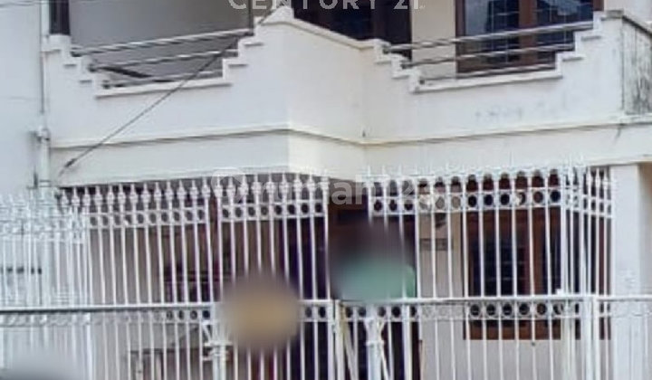 Jarang Ada Rumah Gandeng Lokasi Strategis Nyaman di Kelapa Gading 2