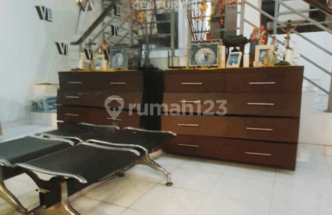 Rumah Modern 3 Lantai di Gading Residence, Kelapa Gading Jakarta 2