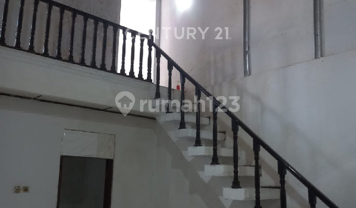 Rumah 2 Lantai Siap Huni di Kampung Bahari Jakarta Utara 2