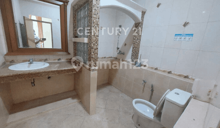 Rumah Mewah 3 Lantai Siap Huni Hoek Kelapa Gading 2