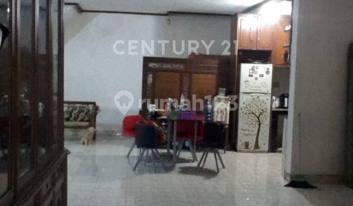 Rumah 2 Lantai di Kelapa Gading Jalan 1 Mobil 2