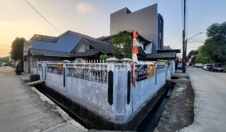 Rumah Tua Hitung Tanah Kelapa Gading BCS