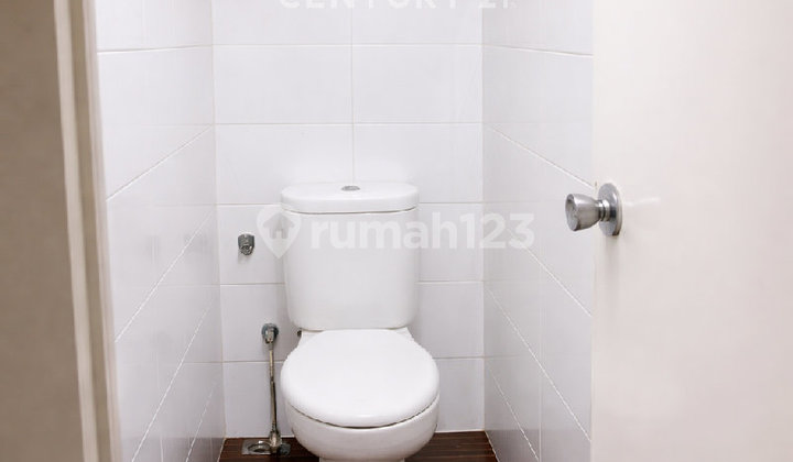 2-Story House in Kelapa Gading, 4 Bedrooms 3 Bathrooms, Strategic Location Near Mall 2