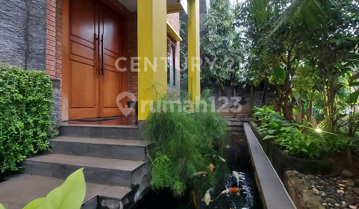 Rumah Mewah Asri di Bukit Gading Mediterania, Kelapa Gading