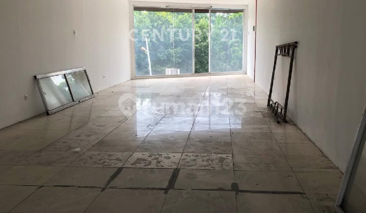 Ruko Lebar 5 di Daerah Strategis Kemang Jakarta Selatan