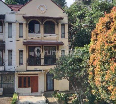 Di Jual Rumah Karyawangi Parongpong 1