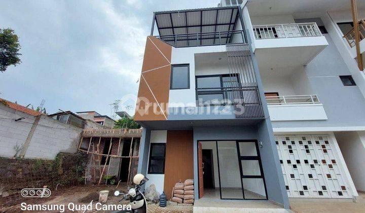 Dijual Rumah Baru 3 Lantai di Setiabudi Clove Resort Bandung 1