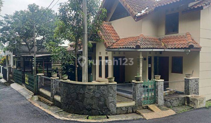 Jual rumah 2 lantai siap Huni,Kompleks Setra Asri gunung batu, lokasi terbaik  strategis aman sangat nyaman untuk tempat tinggal, dekat dengan setraduta. 1