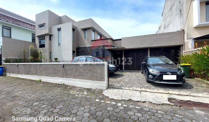 Dijual Rumah Komplek Cigadung Barat Bandung  1